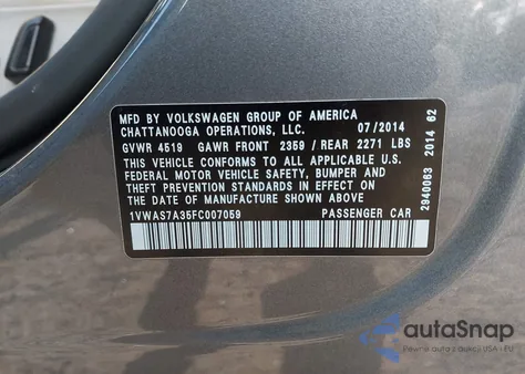 2015 Volkswagen Passat 1.8T Wolfsburg Edition z USA, uszkodzony, nr VIN 1VWAS7A35FC007059